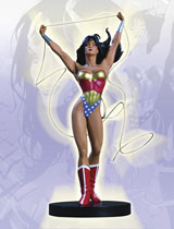 Cover Girls of the DCU Statue: Wonder Woman